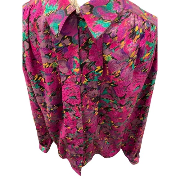 Pre-Owned Medium Size Pink Floral Button-Up Blouse with Slit Knot Long Sleeve - Picture 3 of 7